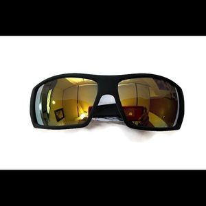 Black reflective sunglasses uv400